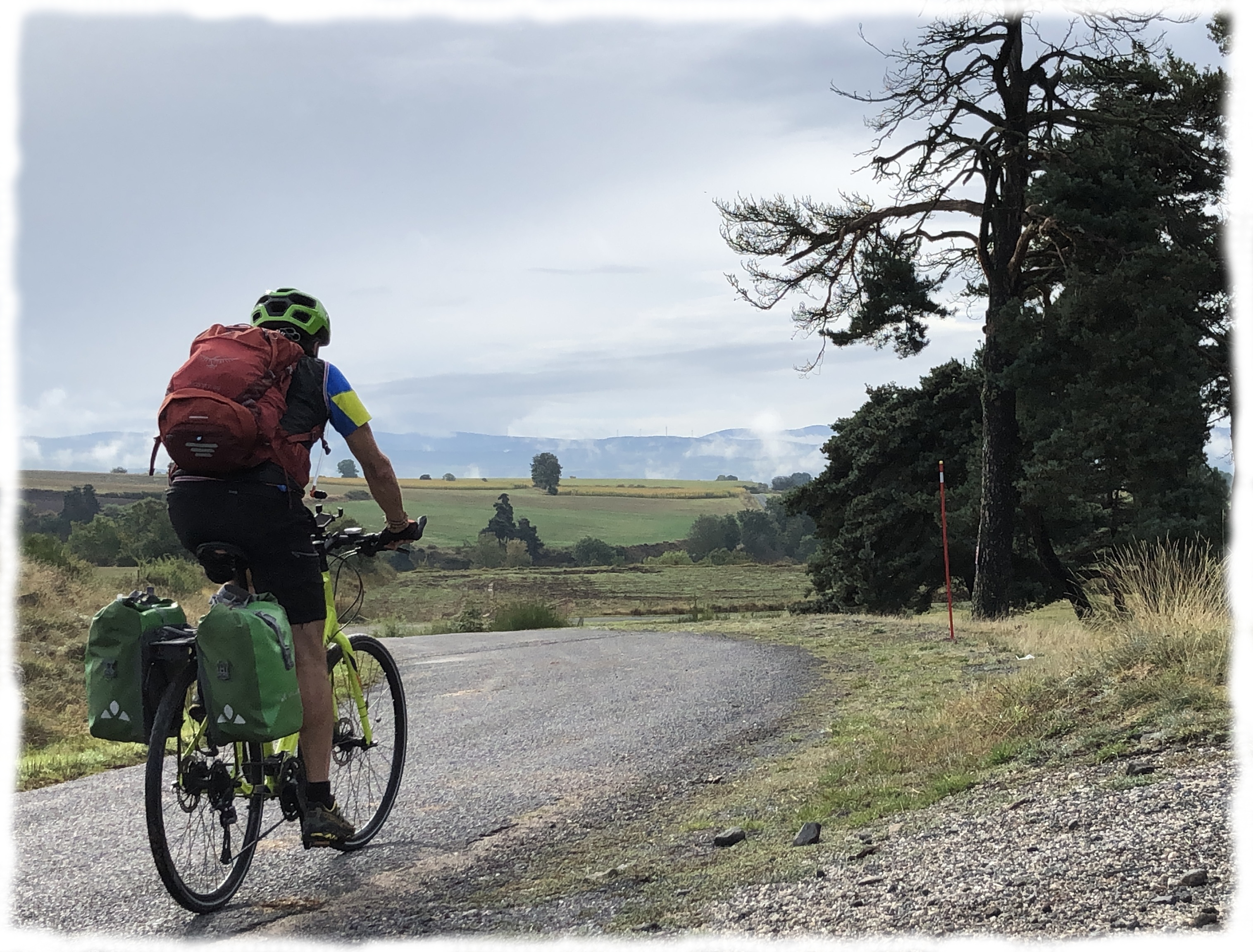 Cycling along the small roads of Margeride and Aubrac