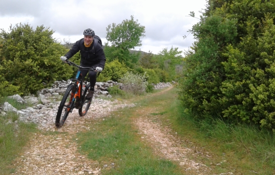 E-mountain biking in Larzac