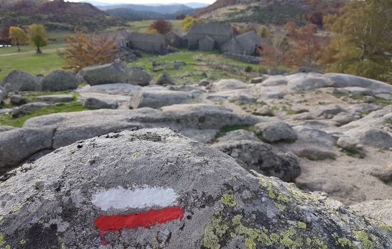 Passage à Mas Camargues, un des très beaux hameau du massif du Mont Lozere