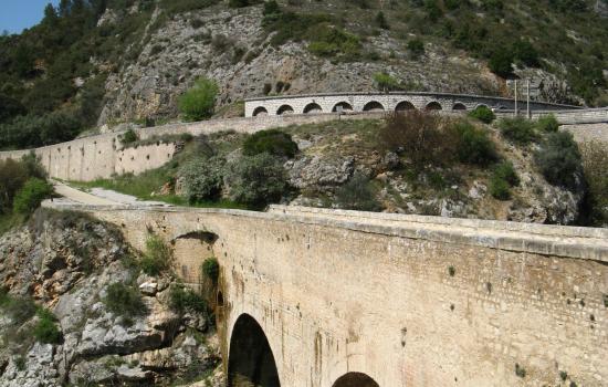 Le Pont du Diable à la sortie des Gorges de l'Hérault