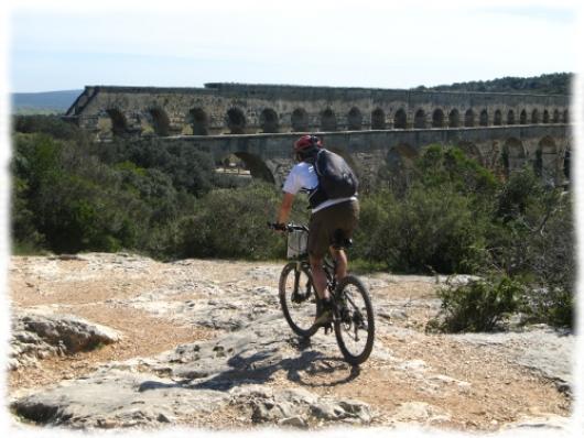 Pont du Gard, Grand Site de France pour commencer ce séjour VTT